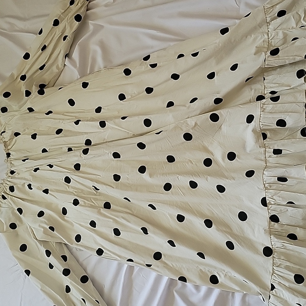 Dress - Picture 3 of 3